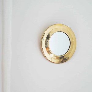 brass round mirror